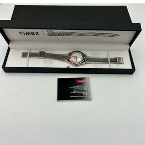 Men’s Timex Q re-issue stainless steel quartz watch 38 mm